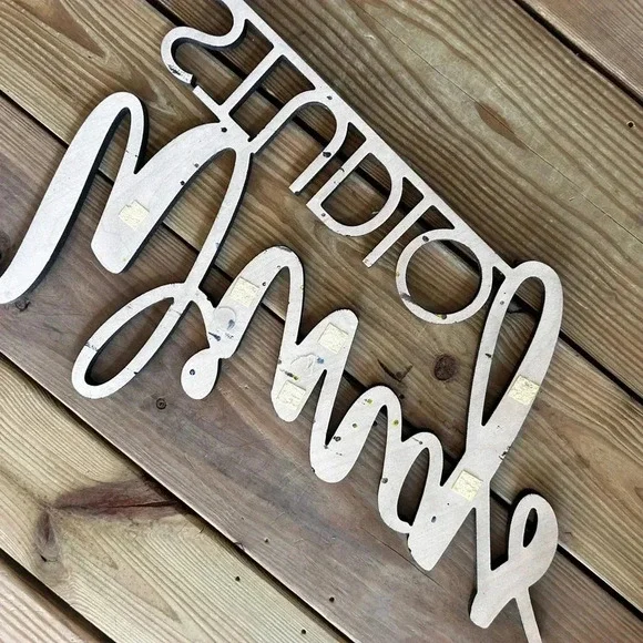 Wood sign WINGS STUDIO Black - Picture 4 of 6